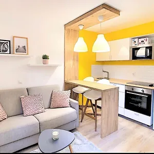  Appartement Centre Saint-gervais Jaune Moderne Proche Télécabine 2 Pers France